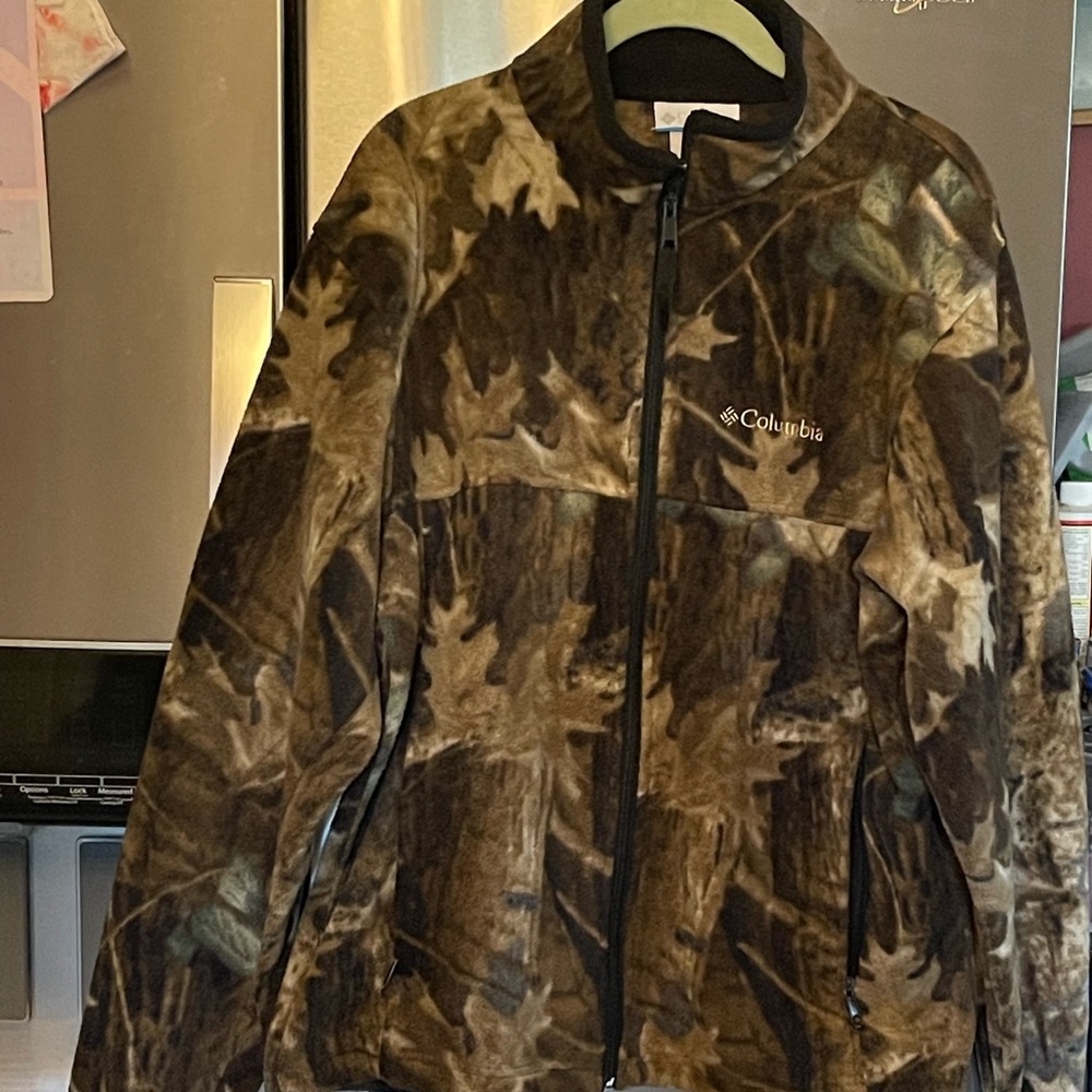 Columbia Mens Fleece Camo jacket. Sz. Med